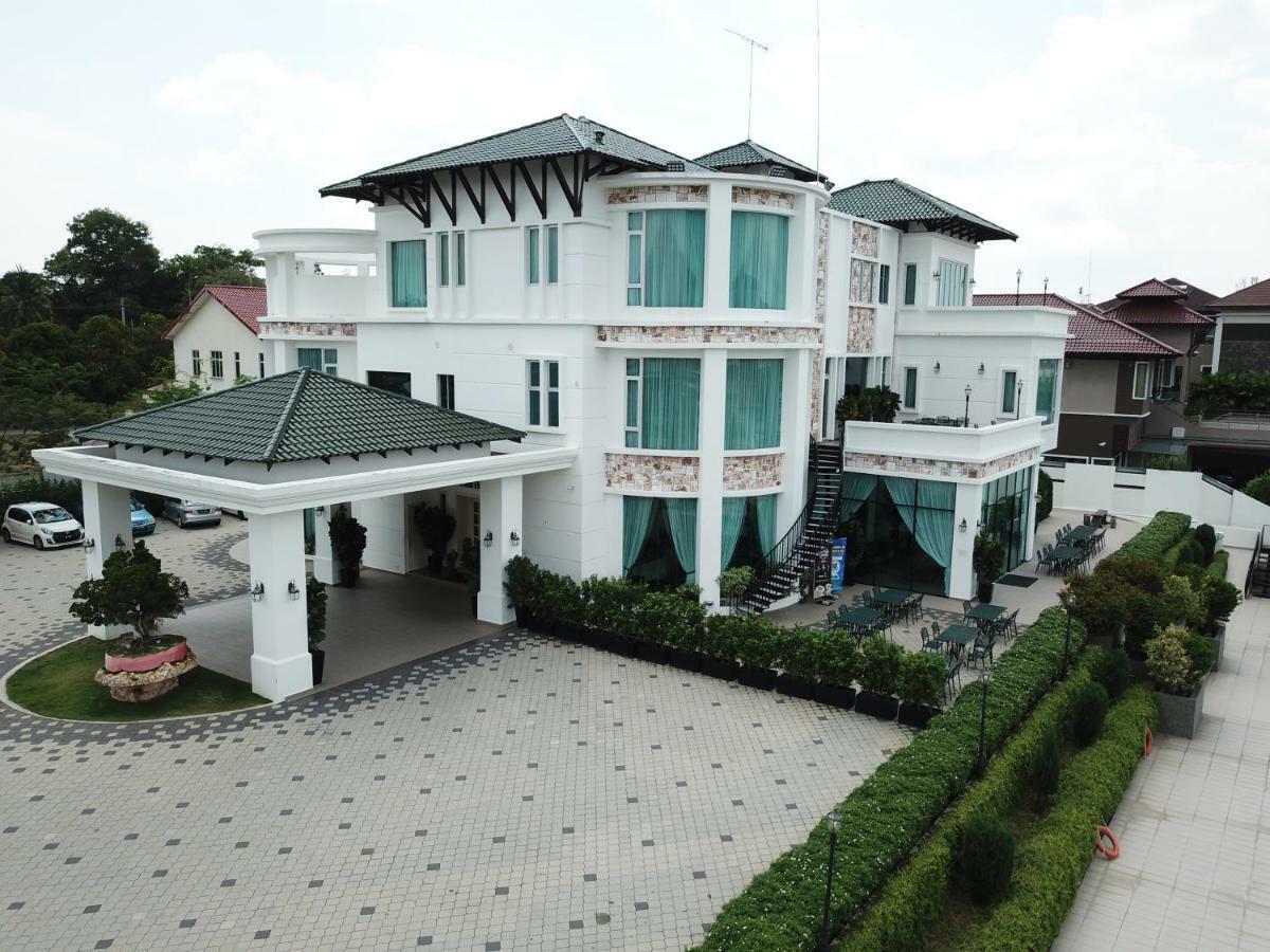 Hotel Casa Bianca Kluang Exterior foto